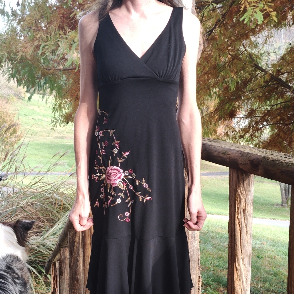 Elegant Vintage Black Floral Embroidered Dress